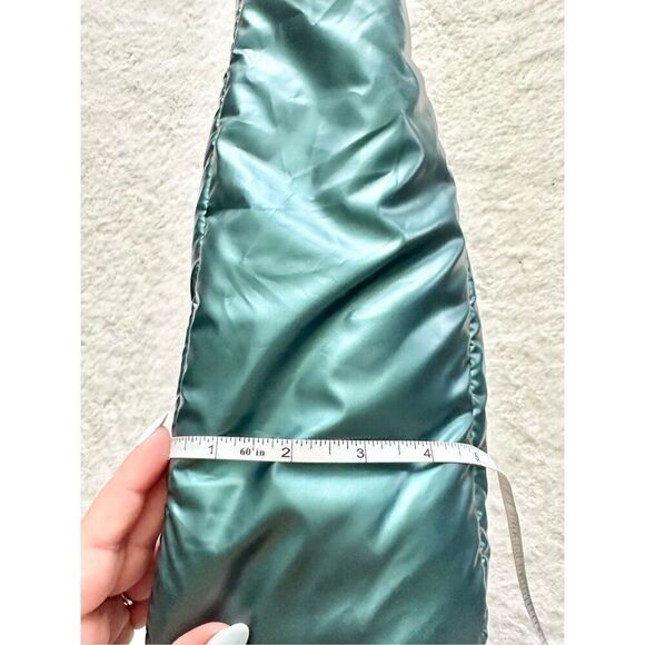 Victoria’s Secret metallic teal puffer tote - Picture 8 of 8